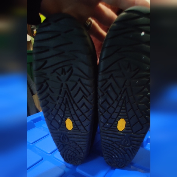 Manitobah Mukluks Women's Tribal Mid-Calf Boots L10M8 - Picture 4 of 5